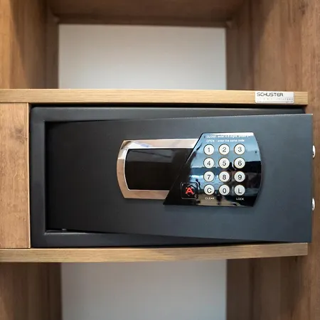 Jedermann Boutiquehotel Mit Stadtgarten 3* Salzburg