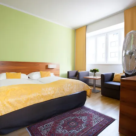 Jedermann Boutiquehotel Mit Stadtgarten