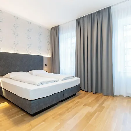 Jedermann Boutiquehotel Mit Stadtgarten Hotel 3*