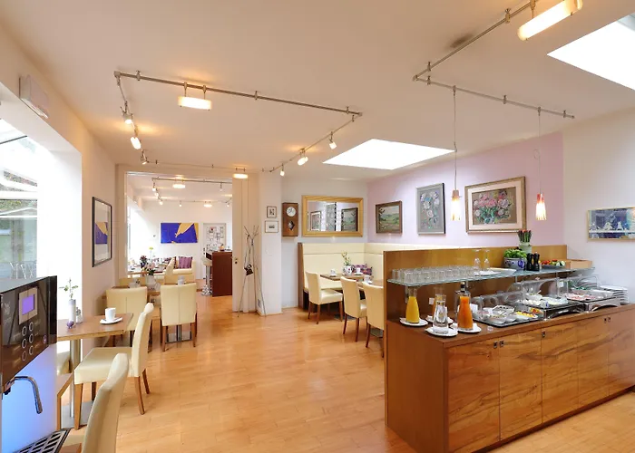 Jedermann Boutiquehotel Mit Stadtgarten Hotel