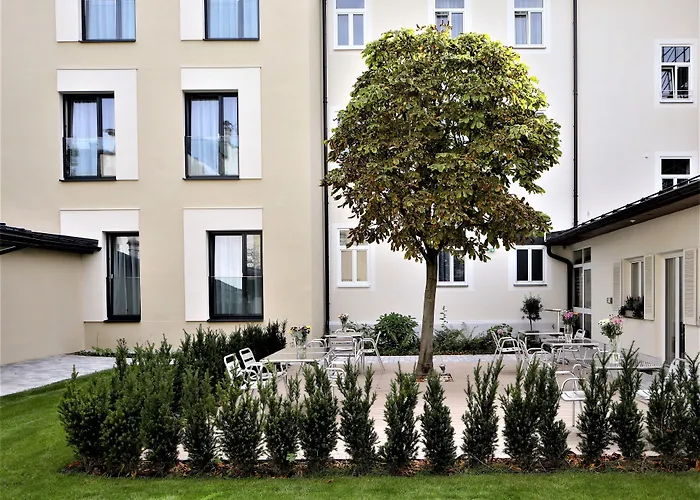 Jedermann Boutiquehotel Mit Stadtgarten