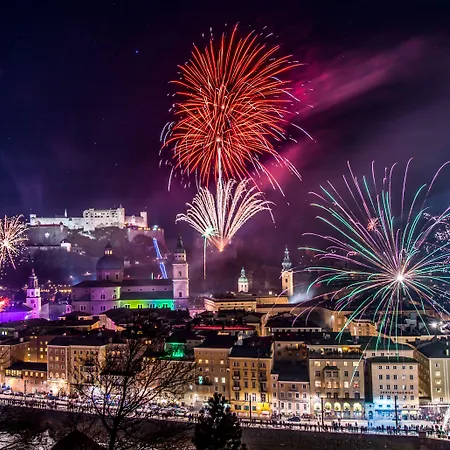 Jedermann Boutiquehotel Mit Stadtgarten Зальцбург