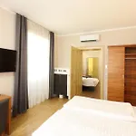 Jedermann Boutiquehotel Mit Stadtgarten 3* Solnohrad