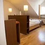 Jedermann Boutiquehotel Mit Stadtgarten