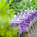 Jedermann Boutiquehotel Mit Stadtgarten Solnohrad