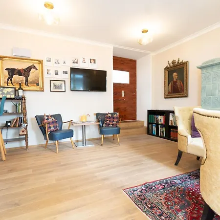 Hotel Jedermann Boutiquehotel Mit Stadtgarten Solnohrad