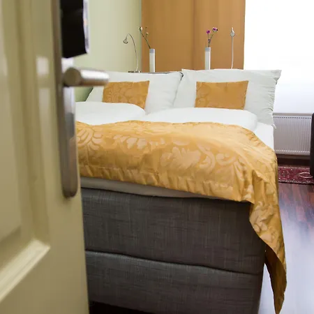 Jedermann Boutiquehotel Mit Stadtgarten فندق