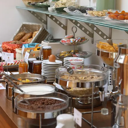 Hotel Jedermann Boutiquehotel Mit Stadtgarten