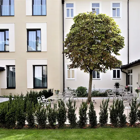 Jedermann Boutiquehotel Mit Stadtgarten