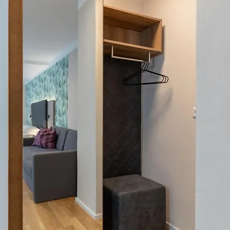 Jedermann Boutiquehotel Mit Stadtgarten 3*