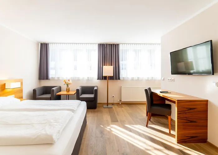 Szálloda Jedermann Boutiquehotel Mit Stadtgarten