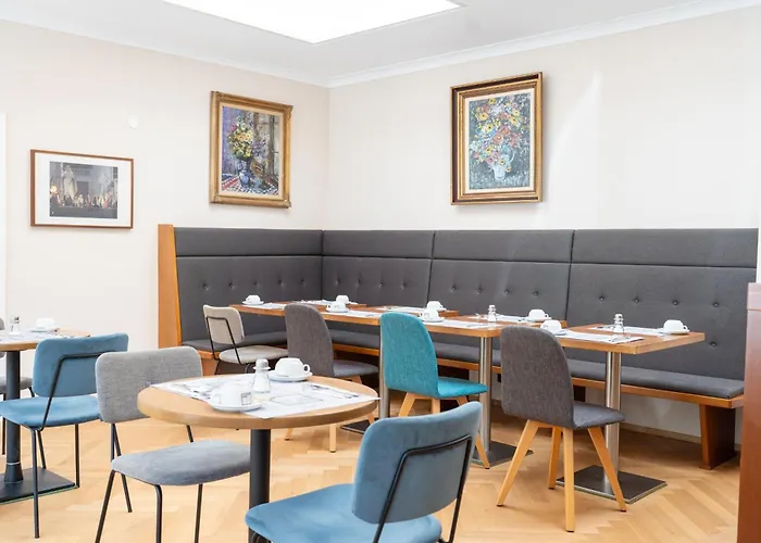 Jedermann Boutiquehotel Mit Stadtgarten Szálloda 3*