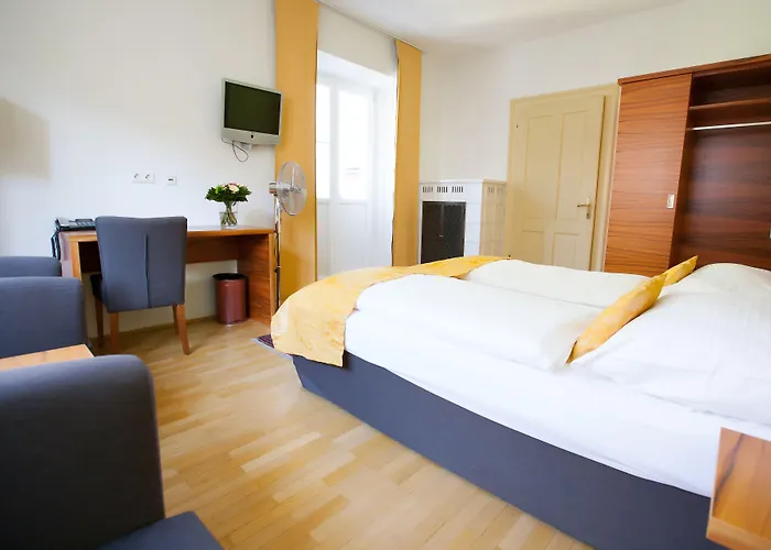 Jedermann Boutiquehotel Mit Stadtgarten Szálloda