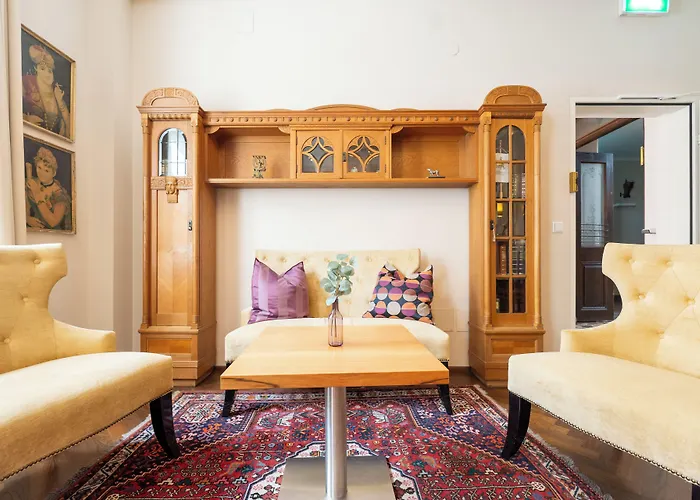 Jedermann Boutiquehotel Mit Stadtgarten 3*