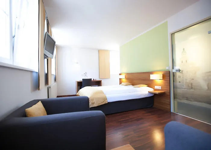 Jedermann Boutiquehotel Mit Stadtgarten Hotel