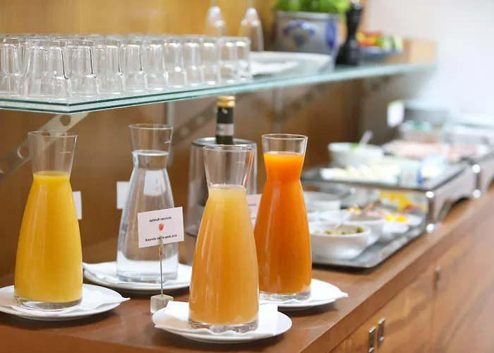 Jedermann Boutiquehotel Mit Stadtgarten Salzburg