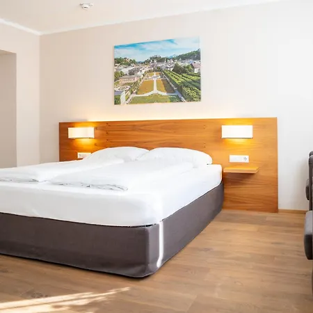 Jedermann Boutiquehotel Mit Stadtgarten Hotel 3*