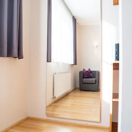 Jedermann Boutiquehotel Mit Stadtgarten Hotel 3*
