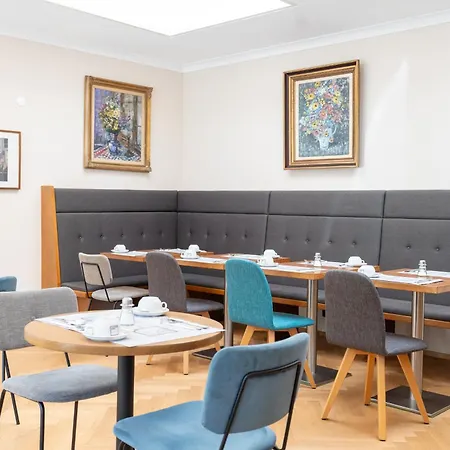 Jedermann Boutiquehotel Mit Stadtgarten فندق 3*